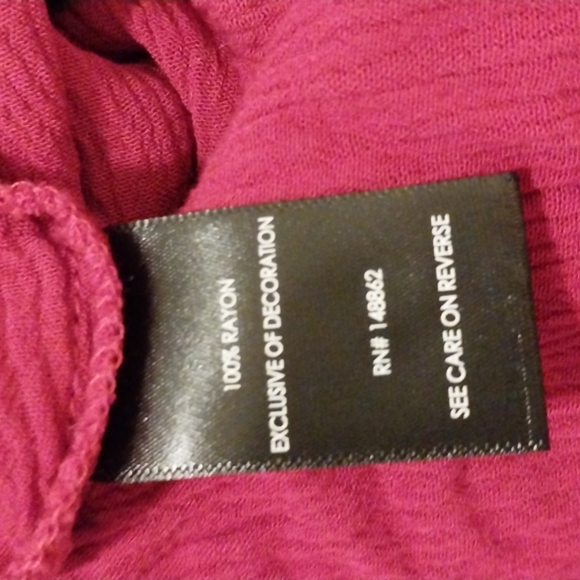 Torrid Open shoulder shirt - Picture 7 of 7